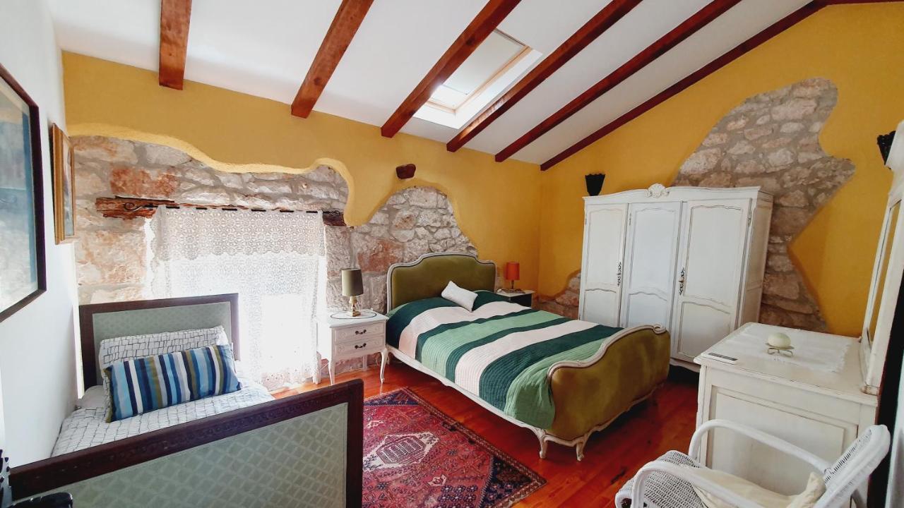 Villa Kazun With Private Pool And Two Gardens Marcana Exterior photo